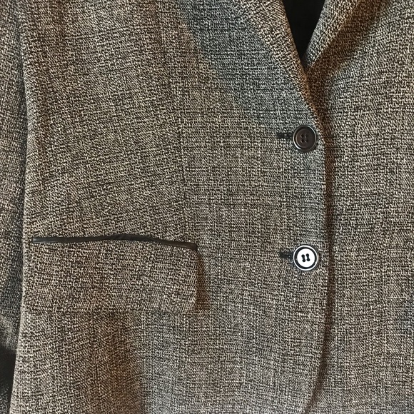 New York & Company Office Suit Blazer, size 12 - Picture 4 of 6